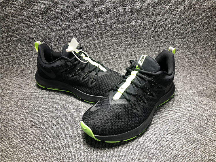 Nike Quest II Black Green Running Shoes